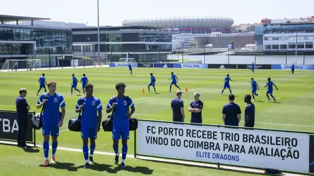 FC Porto Recebe Trio Brasileiro Vindo do Coimbra para Avaliação